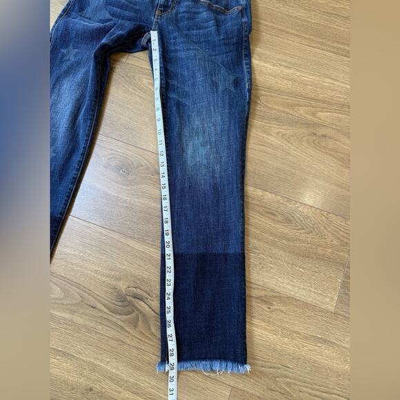 Cabi Almost Famous Slim Boyfriend Star Print Jeans Frayed Hem Size 2 #3937 - Picture 11 of 11